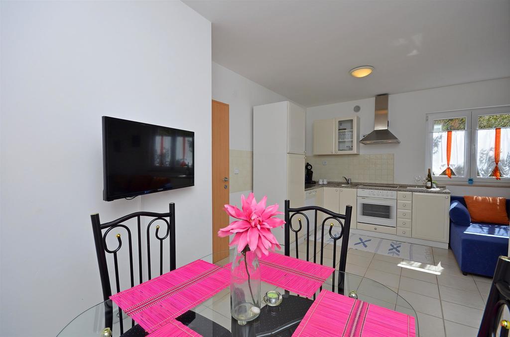Apartments Danica Водице Екстериор снимка